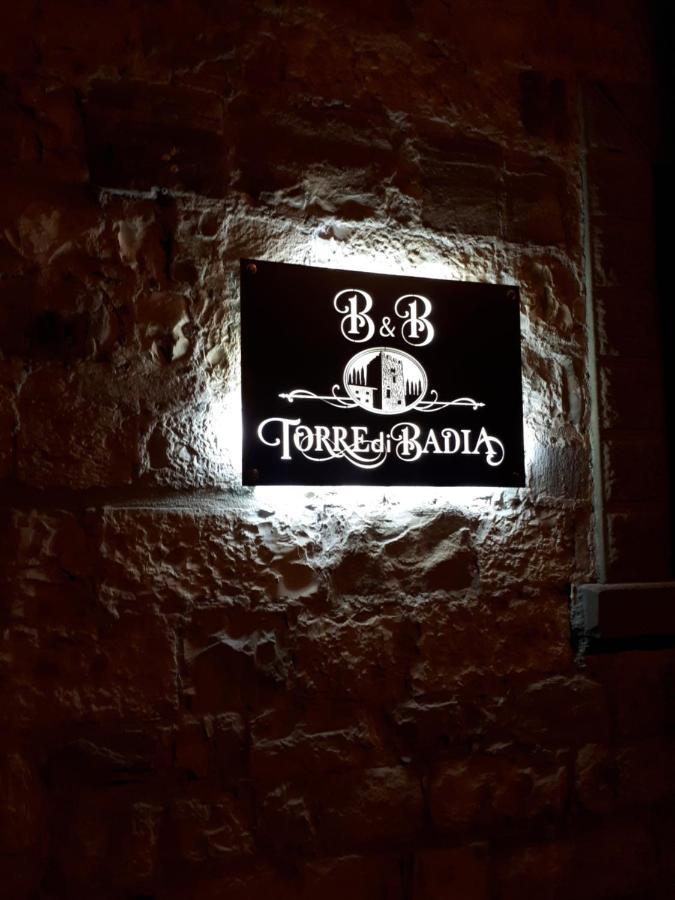 Bed and Breakfast Torre Di Badia Badia A Passigano Exterior foto