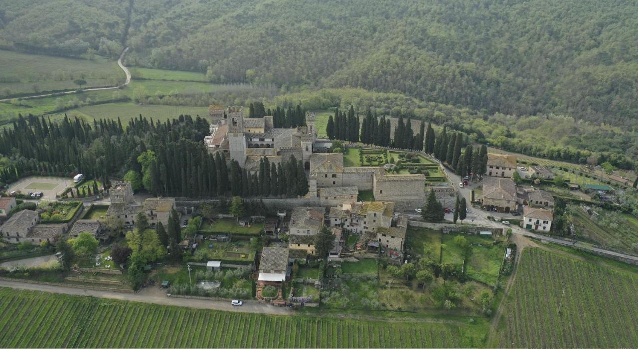 Bed and Breakfast Torre Di Badia Badia A Passigano Exterior foto