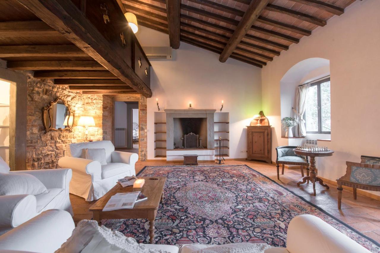 Bed and Breakfast Torre Di Badia Badia A Passigano Exterior foto